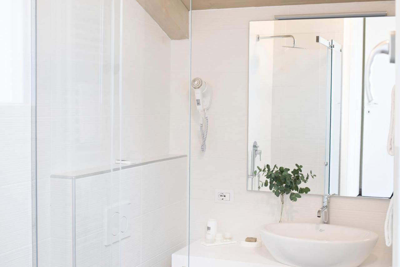 Charming Moment Di Villa Porta - Residenza Porto Vecchio 루이노 외부 사진